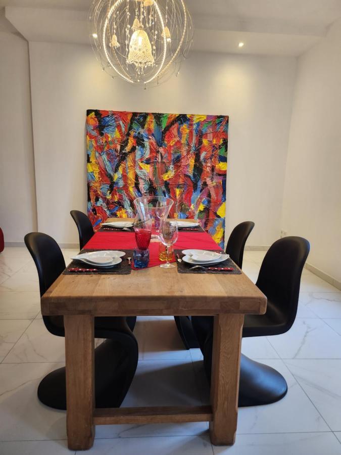 Maison Face A L'Abbaye D'Hautvillers - 2 Bedrooms 2 Bathrooms, Parking Eksteriør billede