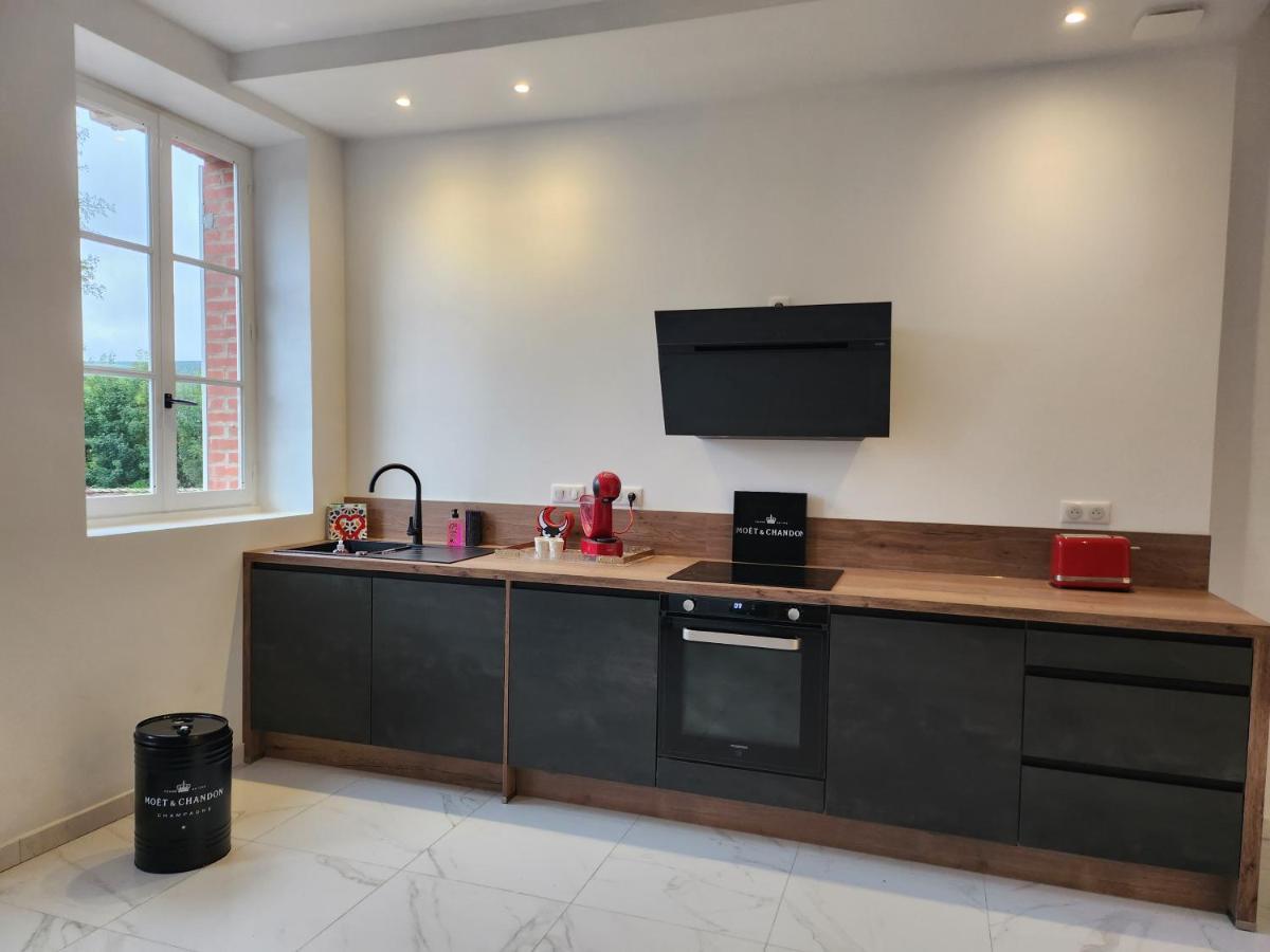 Maison Face A L'Abbaye D'Hautvillers - 2 Bedrooms 2 Bathrooms, Parking Eksteriør billede
